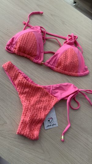 Biquíni cortininha unilateral 
TAM. G
Rosa