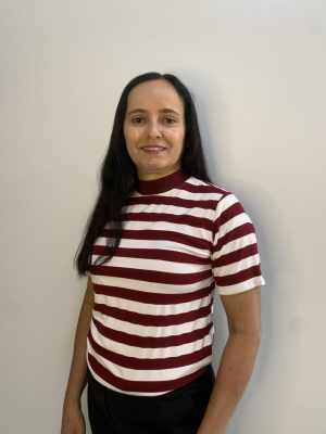 T-Shirt Listrada vermelho
TAM. M